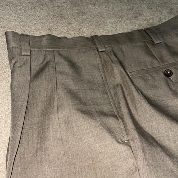 Man haggar dress pants - Picture 2 of 2